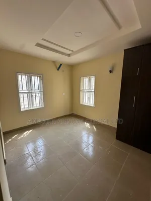 2bdrm Block of Flats in In An Estate Karsana for rent