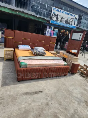 6by6 Bed With Two Side Drawers and Vanity Table