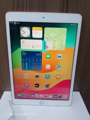 Photo - Apple iPad 10.2 (2021) 128 GB White