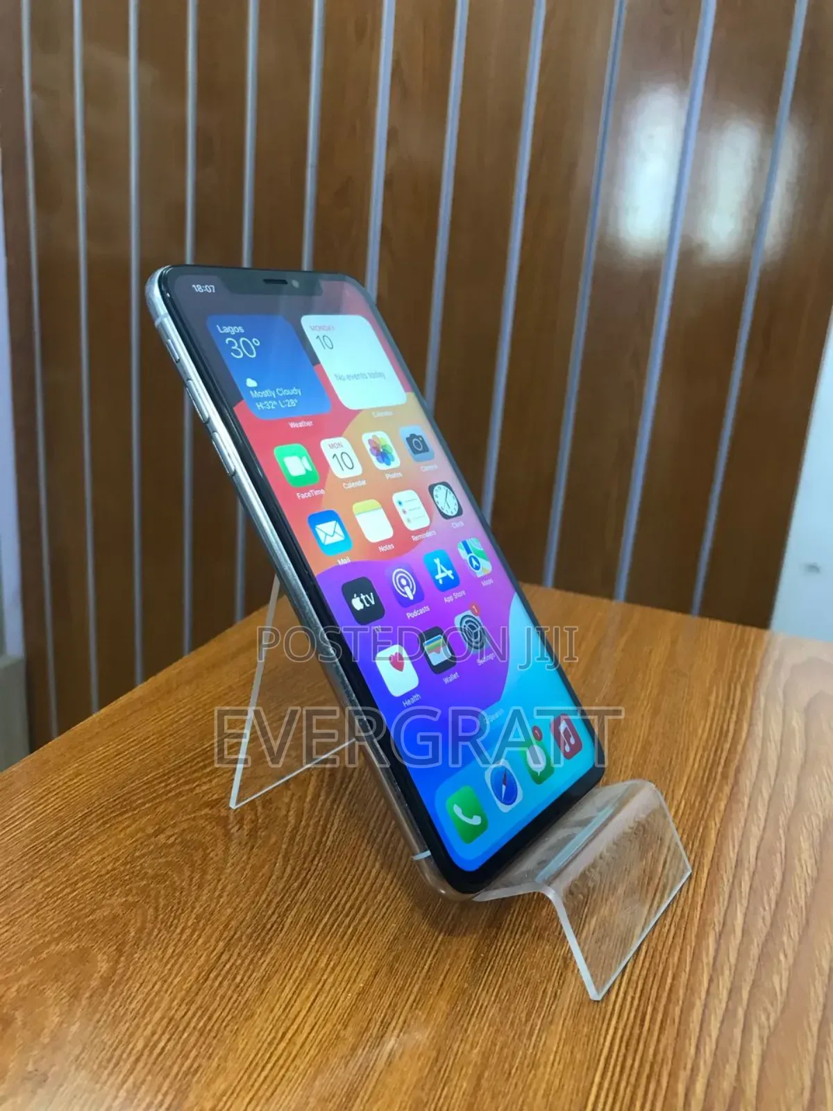 Apple iPhone XS Max 64 GB White