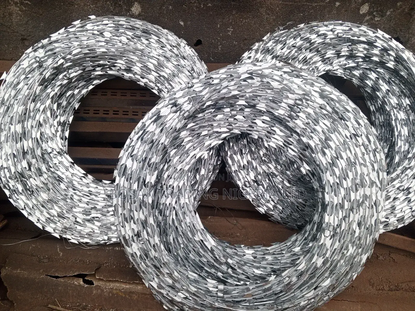 Security Razor Wires or Barbed Wire