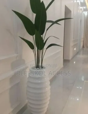 150cm Skybird Potted With 77cm Honeycomb Fiberglass Pot