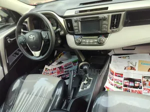 Toyota RAV4 2015 Red