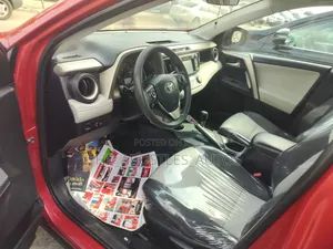 Toyota RAV4 2015 Red