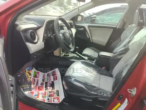 Toyota RAV4 2014 Red