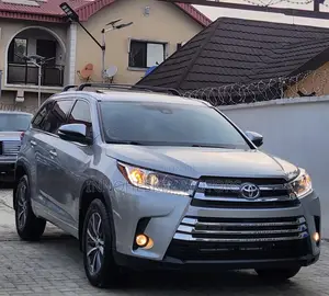 Toyota Highlander XLE 2019 Silver