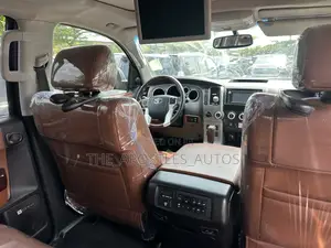 Toyota Sequoia 2015 Black