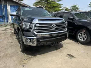 Toyota Sequoia 2015 Black