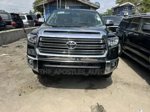 Toyota Sequoia 2015 Black