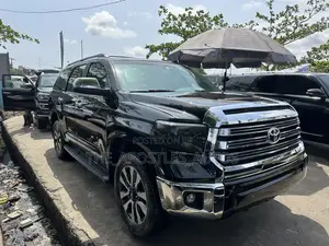 Toyota Sequoia 2016 Black