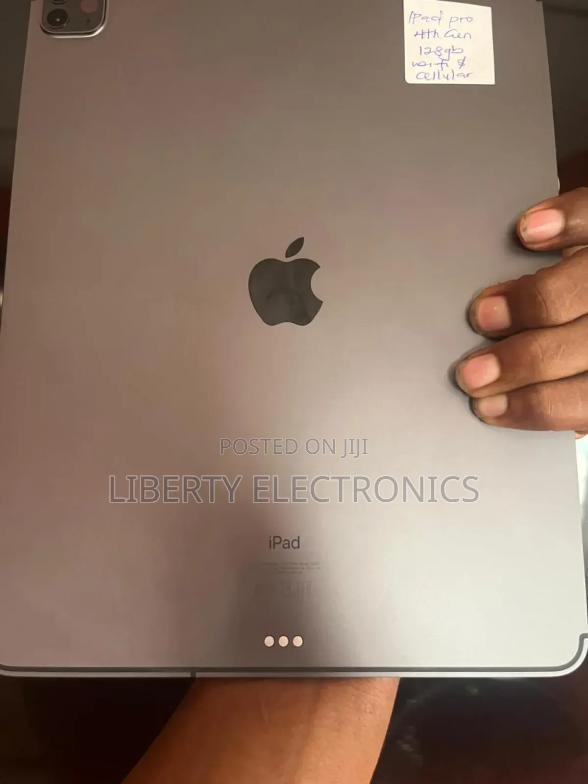 Apple iPad Pro 12.9 (2020) 128 GB Gray