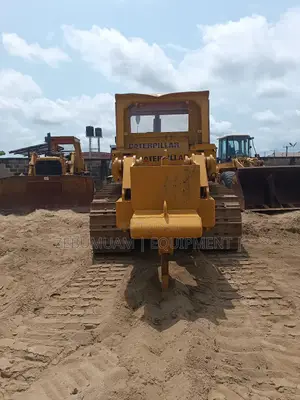 Caterpillar D8h Bulldozer Price: 150million Naira.