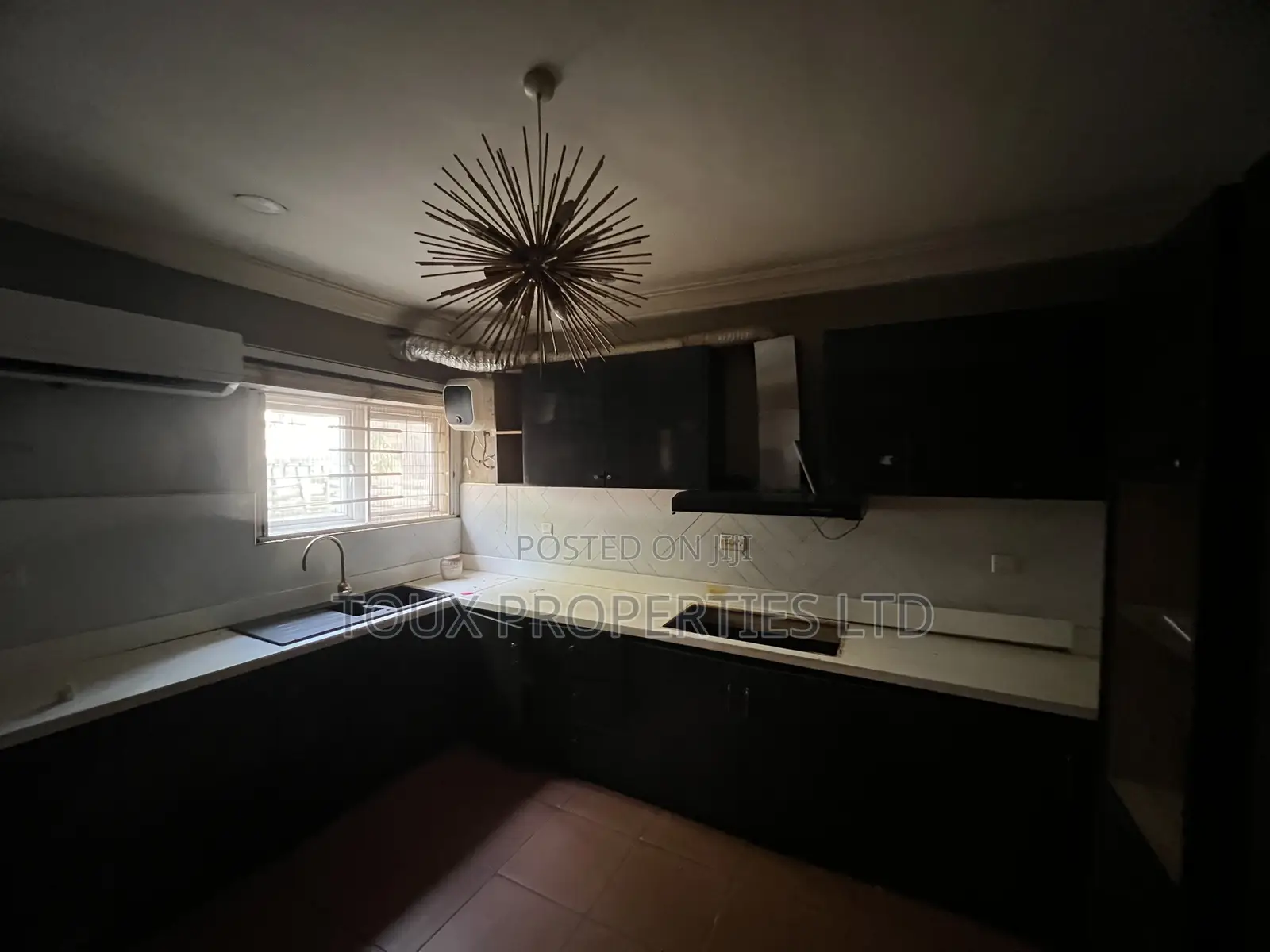 5bdrm Duplex in Apo Resettlement for rent
