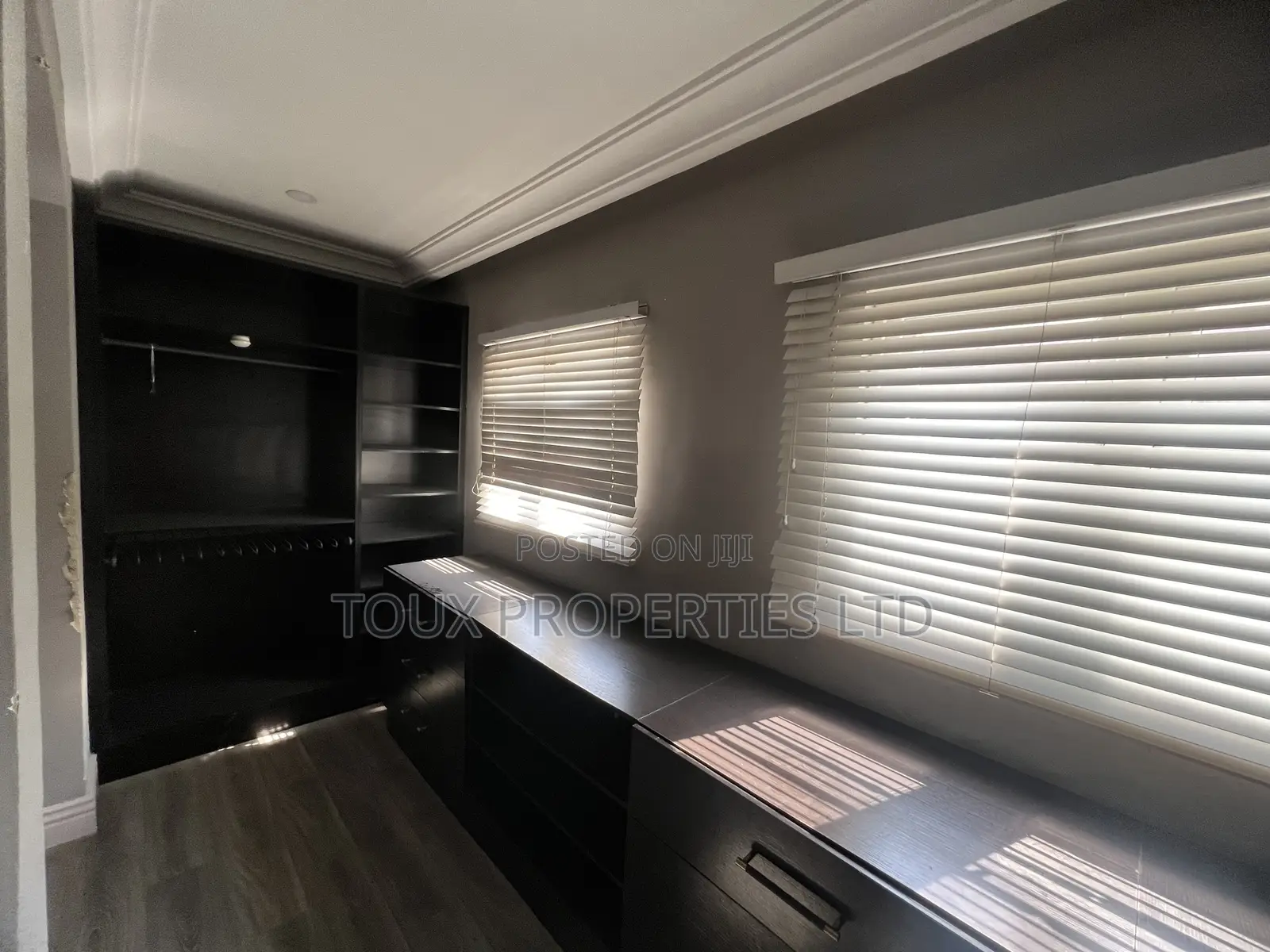 5bdrm Duplex in Apo Resettlement for rent
