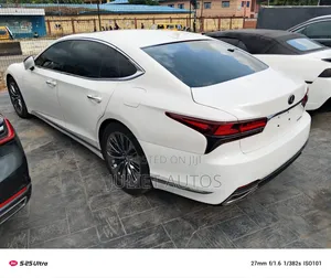 Lexus LS 2023 White