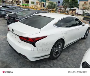 Lexus LS 2023 White