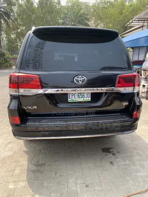 Toyota Land Cruiser 3.5 Petrol 4WD 2022 Black