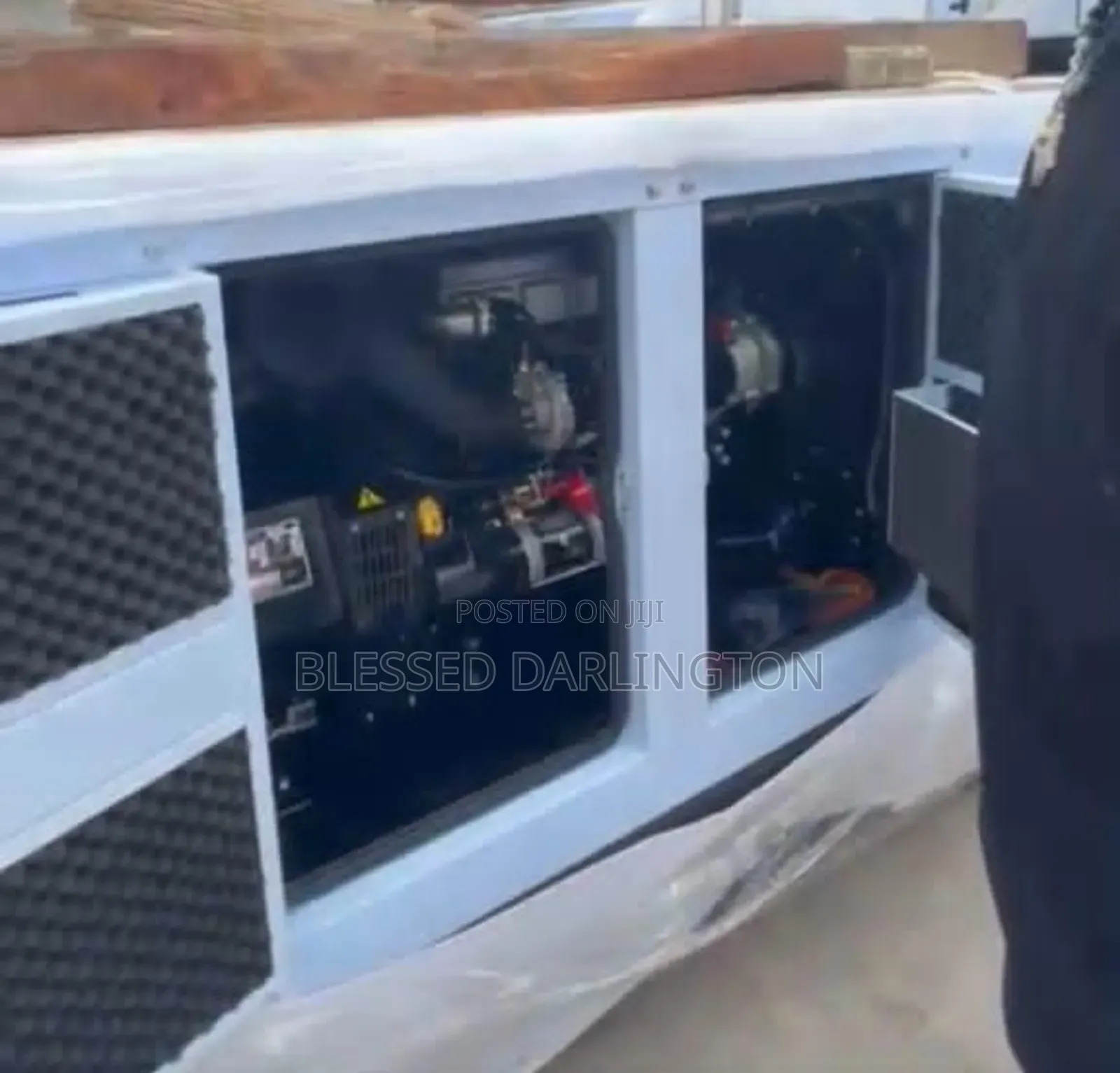 40kva England Soundproof Perkins Generator