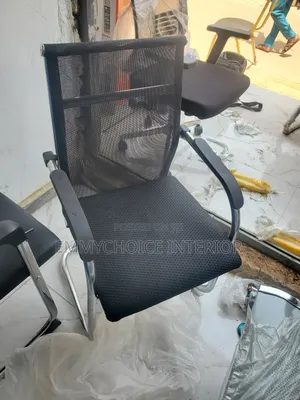Mesh Visitor Chair