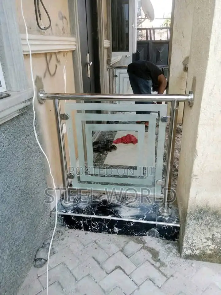 10m Squared Design Glass