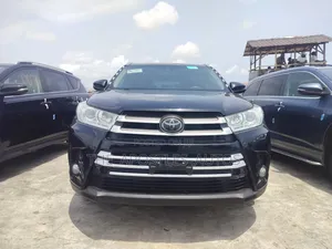 Toyota Highlander XLE 2019 Black