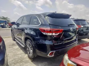 Toyota Highlander XLE 2019 Black