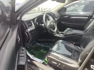 Toyota Highlander XLE 2019 Black