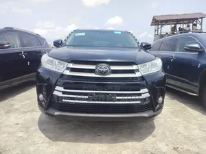 Toyota Highlander SE 2019 Black