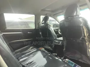 Toyota Highlander SE 2019 Black