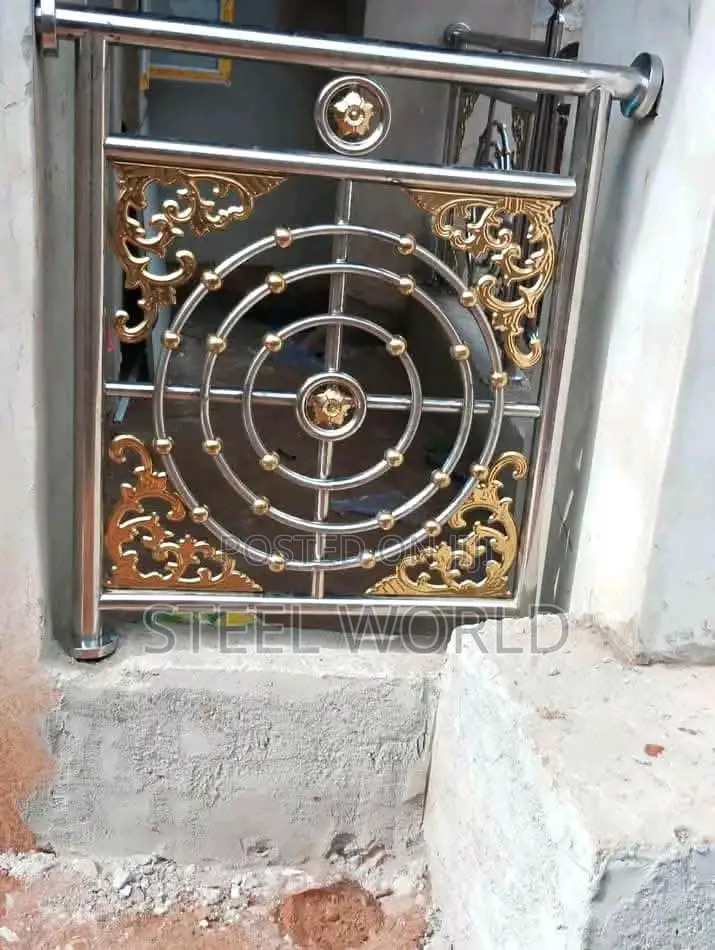 Assorted Gold Basket Design