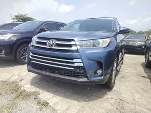Toyota Highlander 2016 Blue