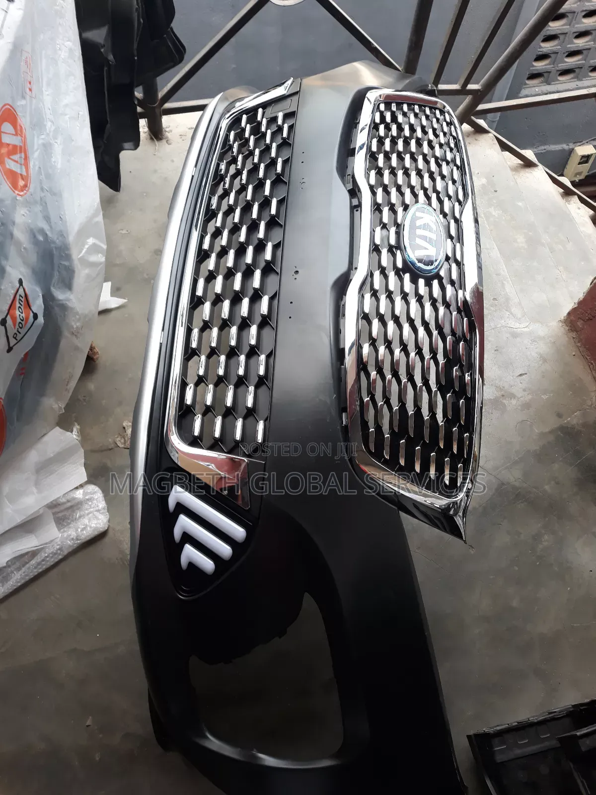 Complete Front Bumper for Kia Sorento 2019.