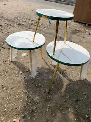 Round Center Table 2ft by 2ft