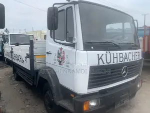 Foreigners Used Truck Mercedes Benz 1862