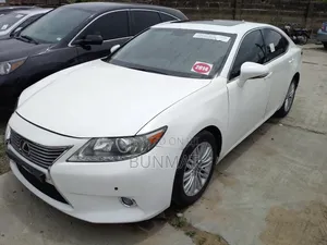 Lexus ES 350 FWD 2014 White