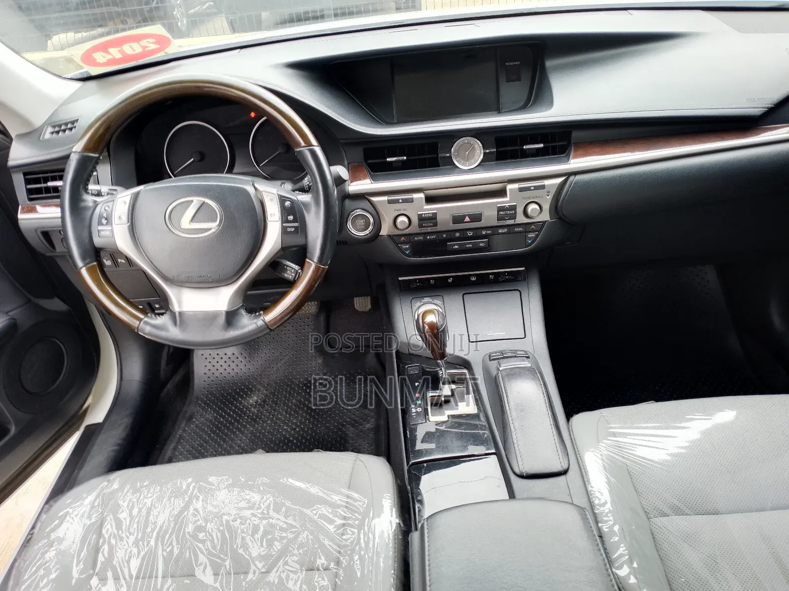 Lexus ES 350 FWD 2014 White