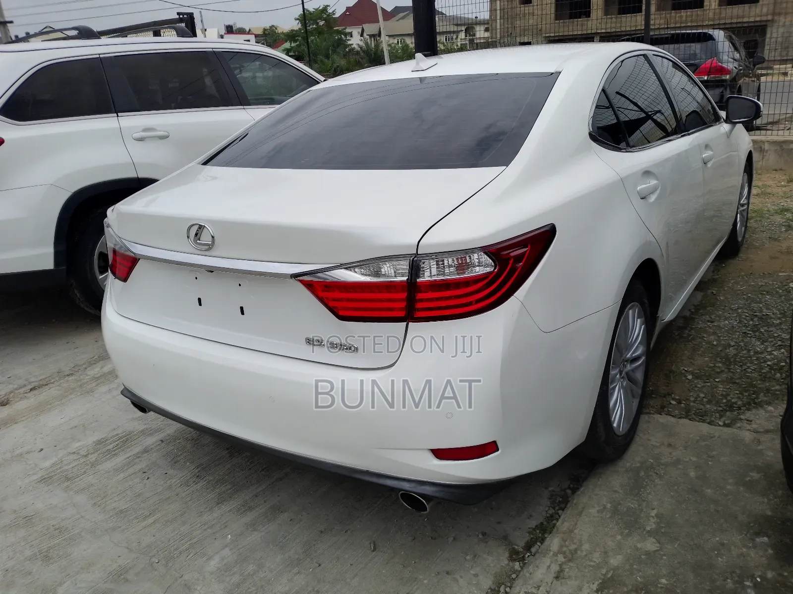 Lexus ES 350 FWD 2014 White