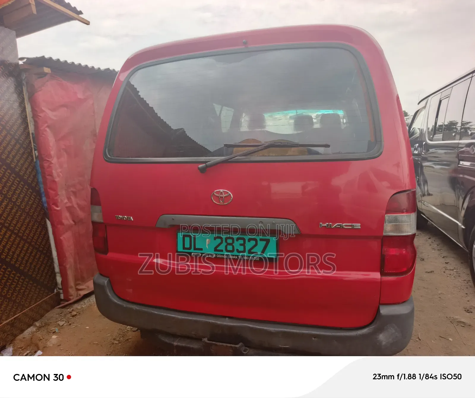 Toyota HiAce 2004 Red