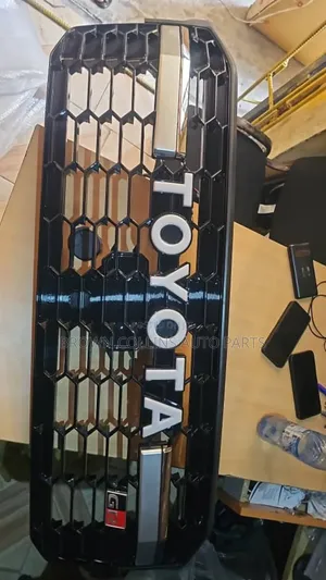 Front Grill Toyota Landcruiser 2023-2025 Gr Lc300