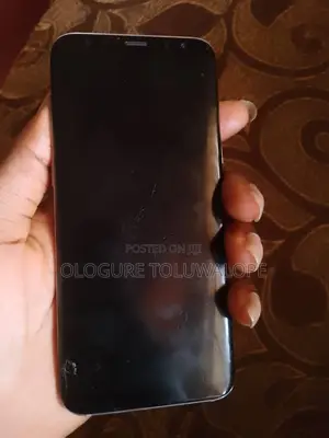 Photo - Samsung Galaxy S8 Plus 64 GB Black