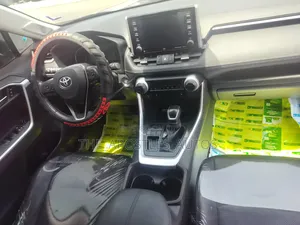Toyota RAV4 Limited AWD 2020 Blue