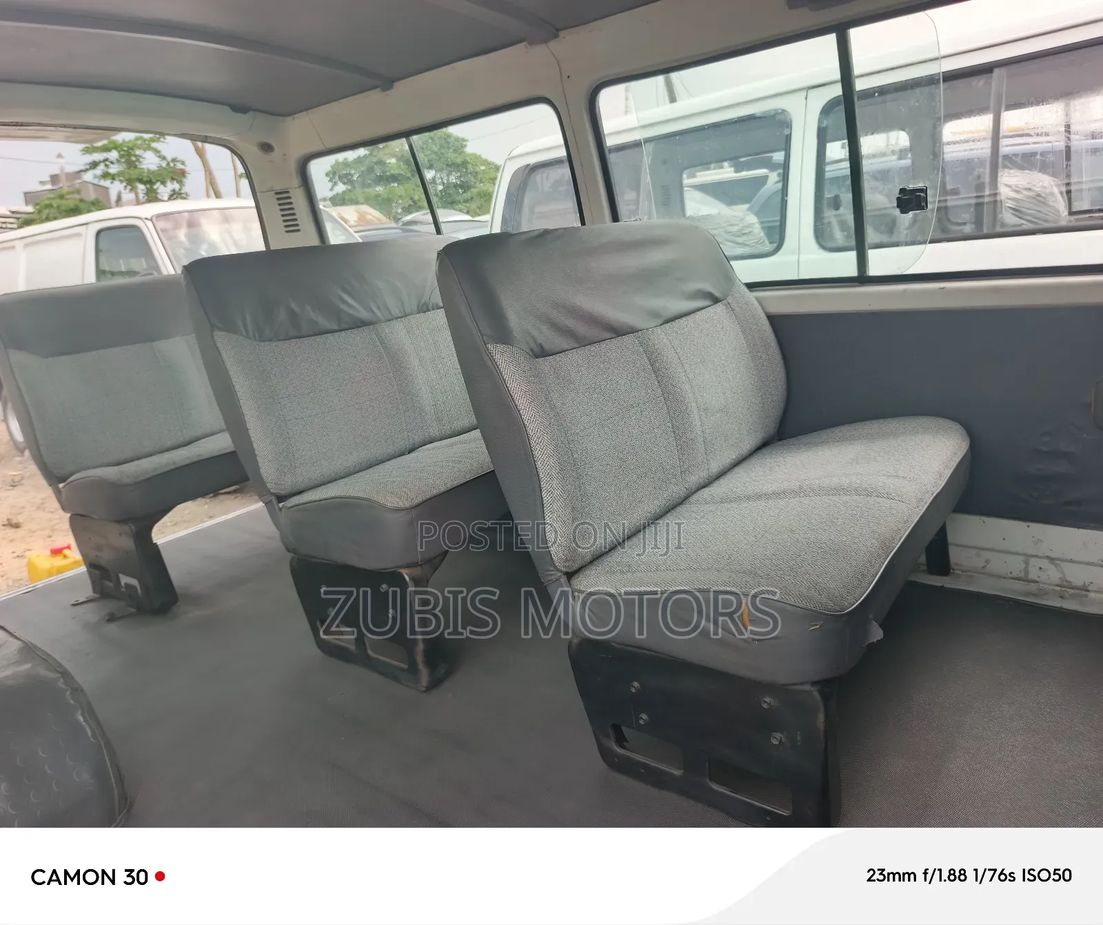 Toyota HiAce 2000 White