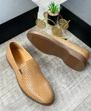 Photo - Prada Luxury Basket Crafted Pumps Shoe