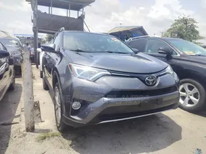 Toyota RAV4 2018 Gray
