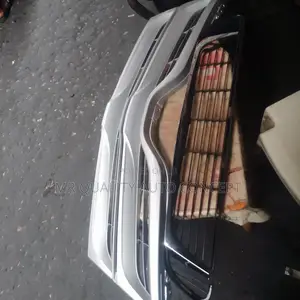 Up and Down Front Grill for Toyota Venza