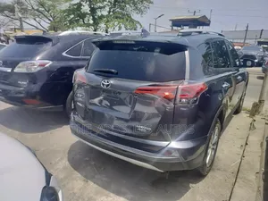 Toyota RAV4 2017 Gray