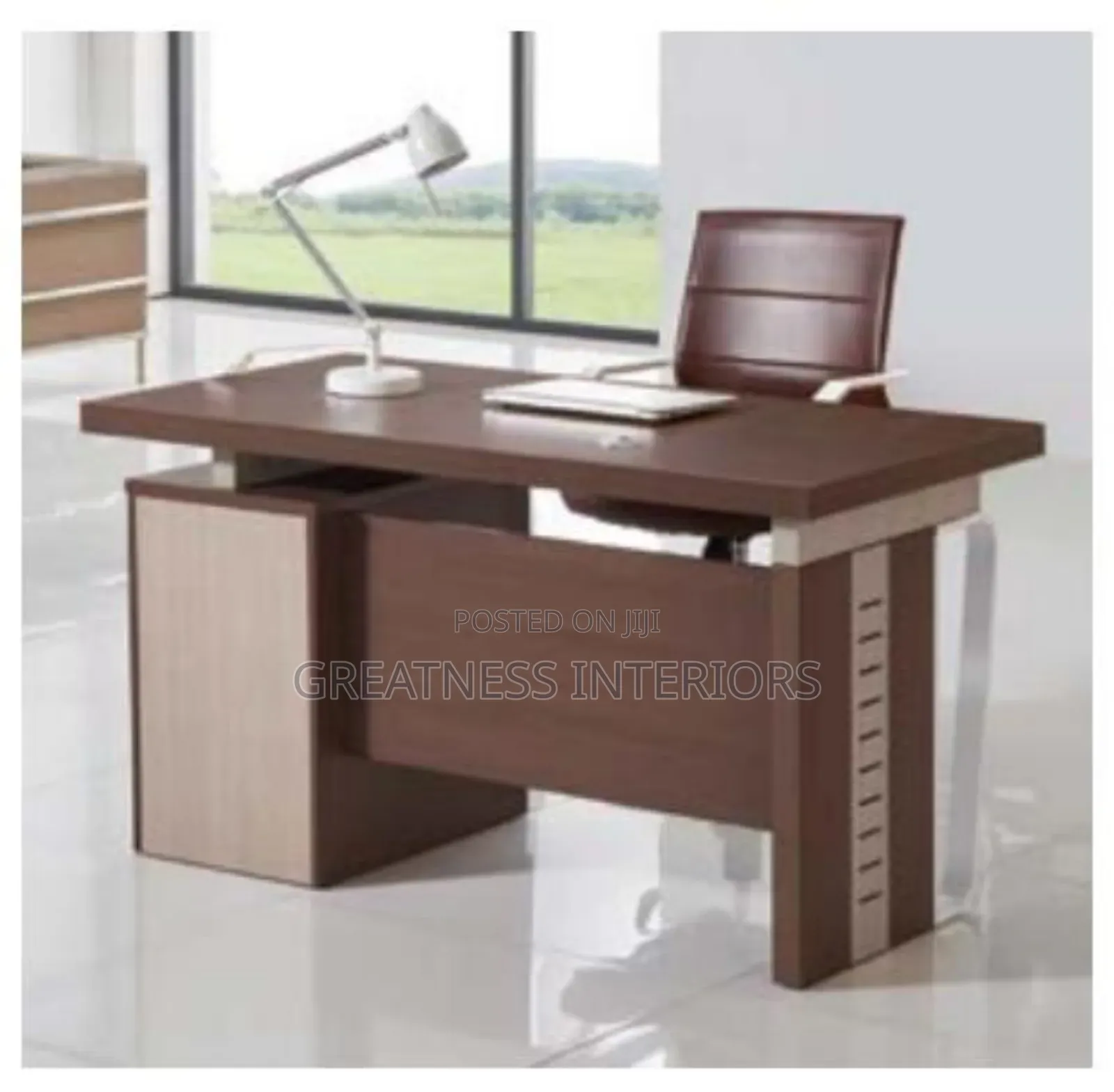 Top Notch Imported Office Table
