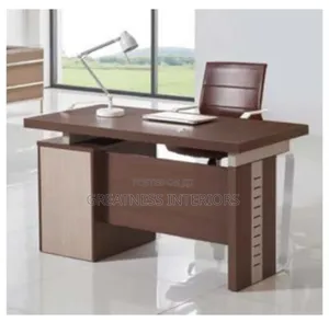 Top Notch Imported Office Table