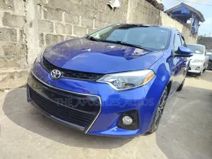 Toyota Corolla 2016 Blue