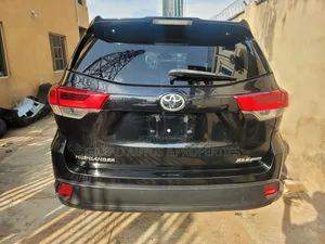 Toyota Highlander XLE 2019 Black